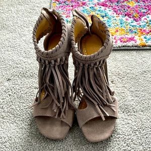 Chinese Laundry Suede Sandals